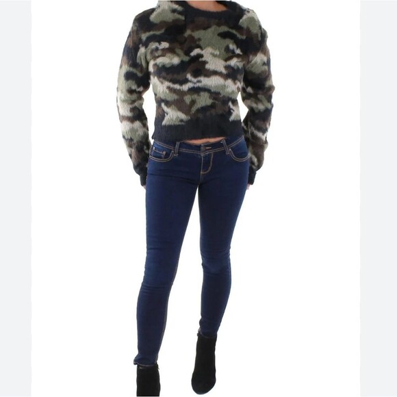 Bella Dahl soft & fuzzy camouflage cropped sweater, crew neck, size Small - Picture 3 of 10